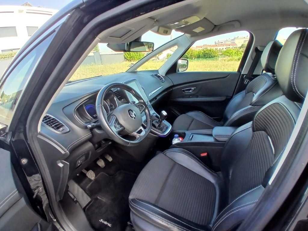 Renault Grand Scenic 1.5 dCI Hybrid Assist