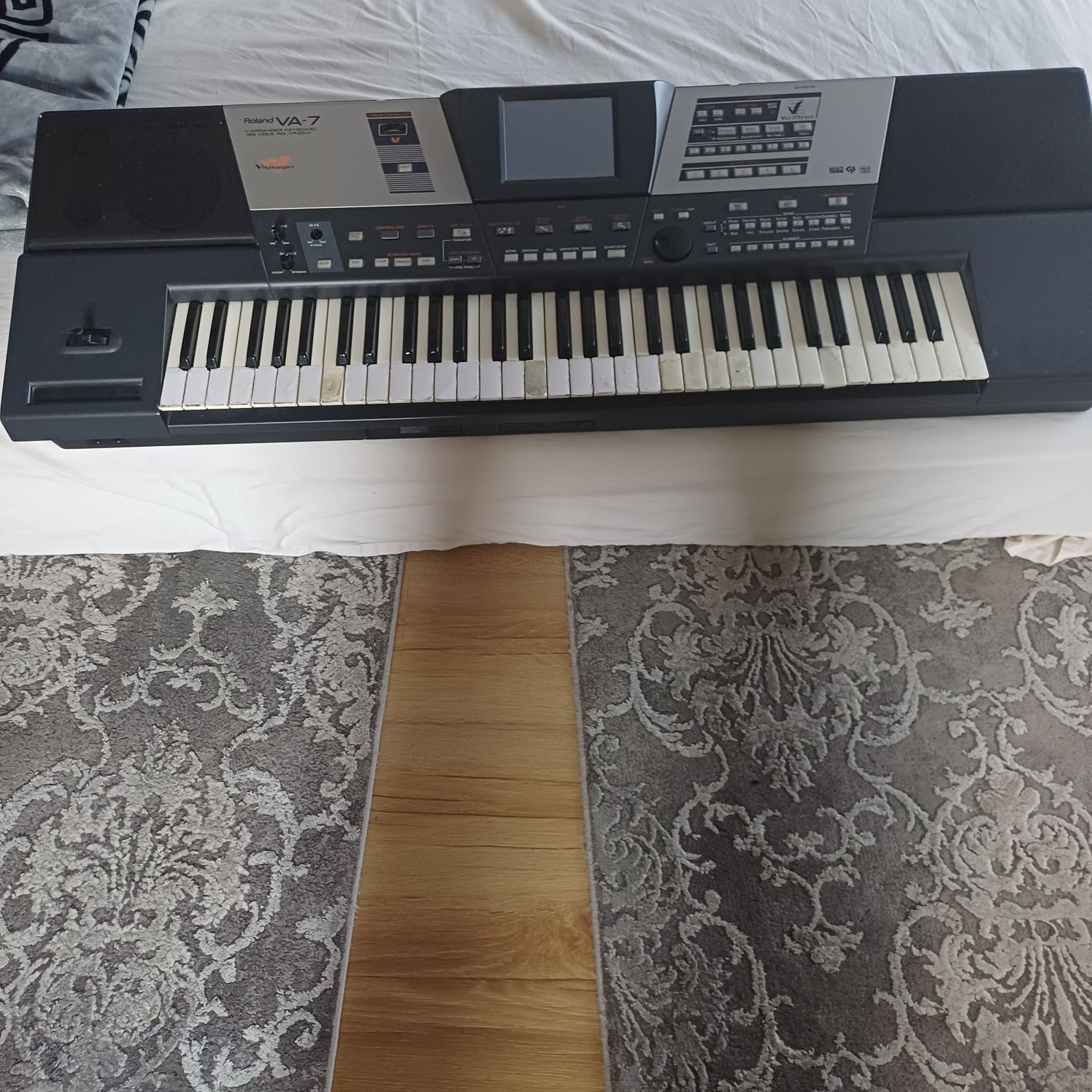 Organy Roland VA-7