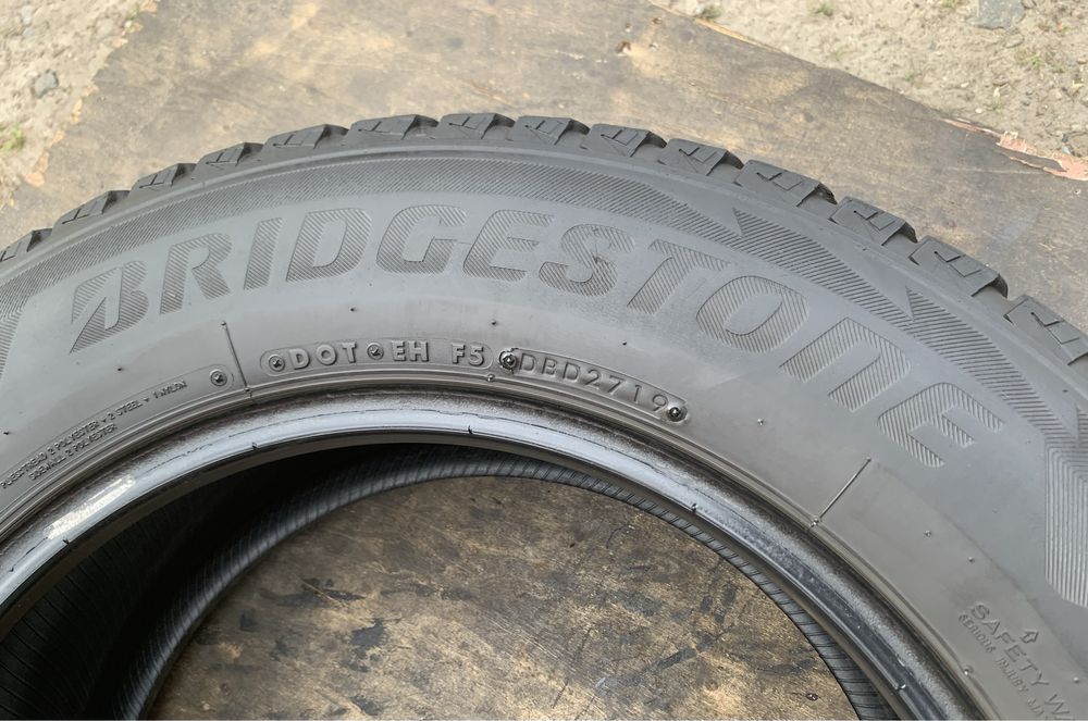 Шини Bridgestone Blizzak DM-V2 225/65 R17 пара