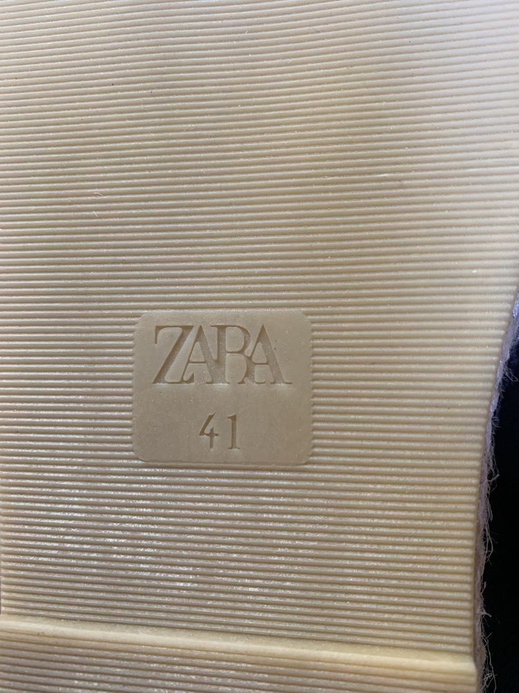 Еспадрільї чоловічі ZARA
