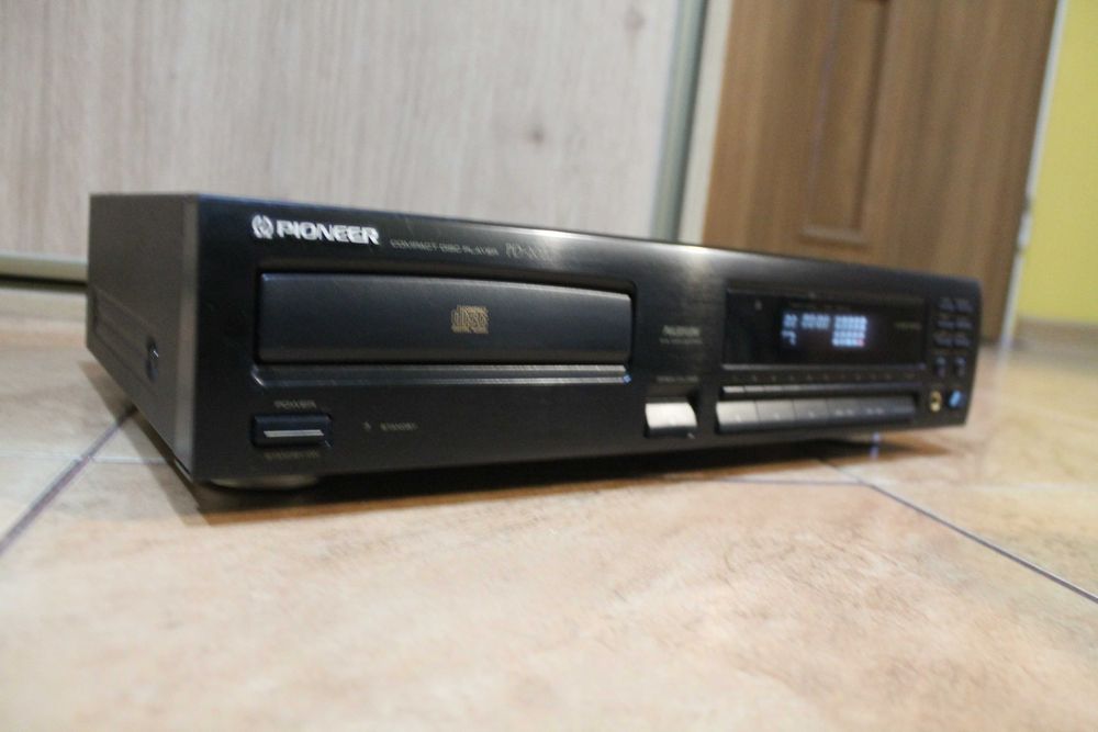 Odtwarzacz CD Pioneer PD-203 uszkodzony