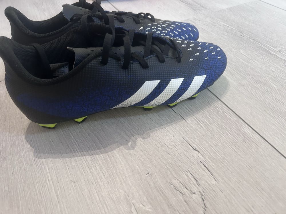 Korki piłkarskie adidas