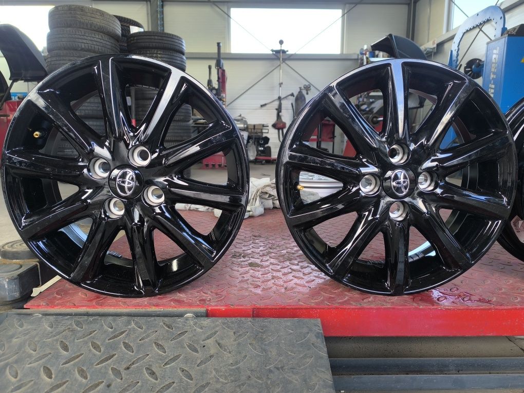 Oryginalne alufelgi Toyota 15 cali nowe demo