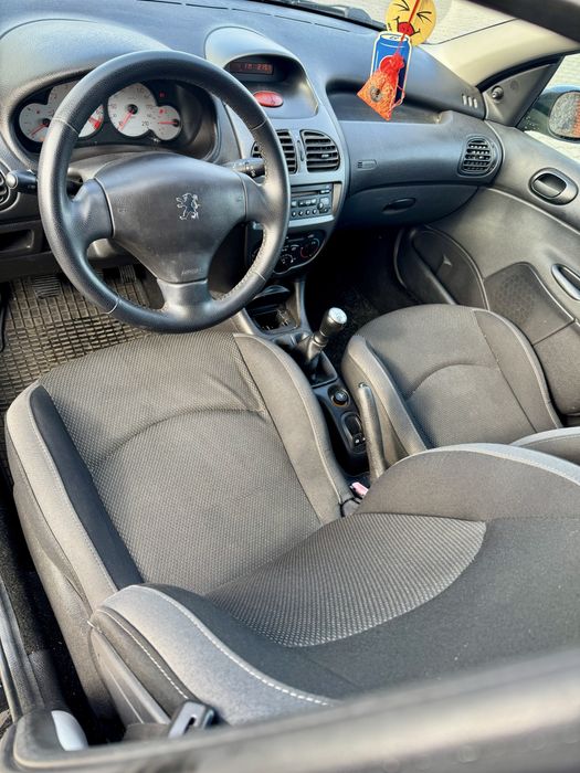 Peugeot 206 1.4 2008 Rok Klima Długo Oplaty