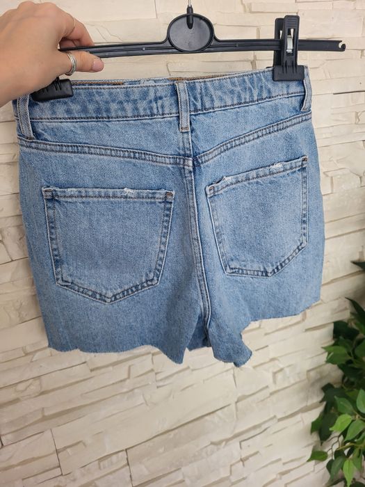 Spodenki jeansowe damskie