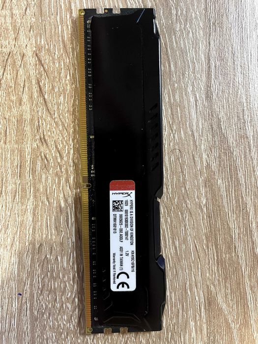 Оперативна пам'ять Kingston Fury DDR4 (16GB)