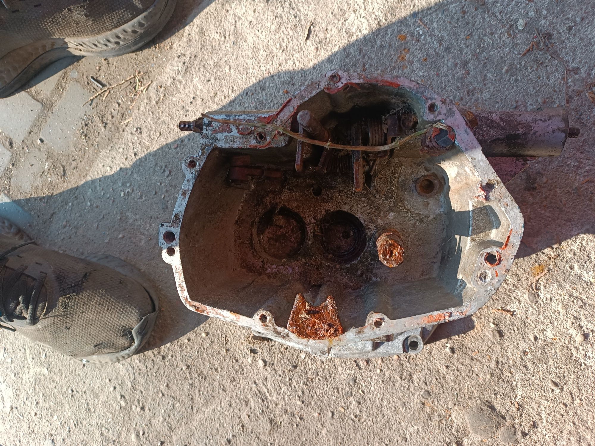 Obudowa skrzyni biegów dzwon Dniepr Ural k750 650 mw