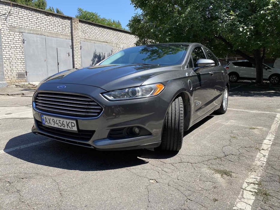 Продам FORD FUSION plagin