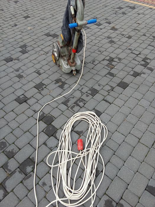 Cykliniarka do podłóg