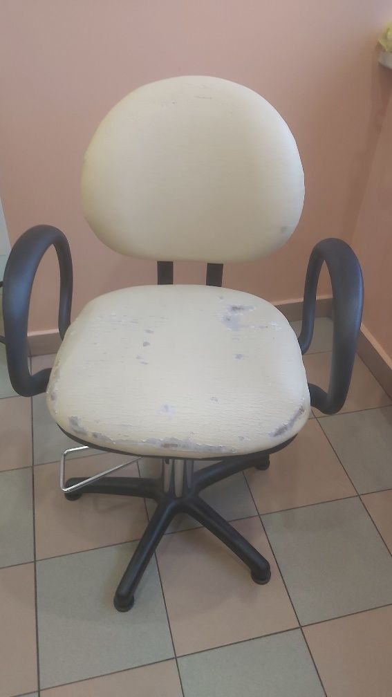 Кресло для парикмахера