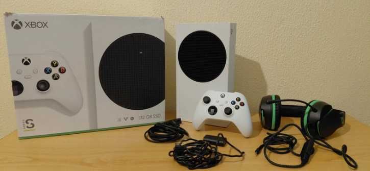 Bundle: Xbox Series S 512GB