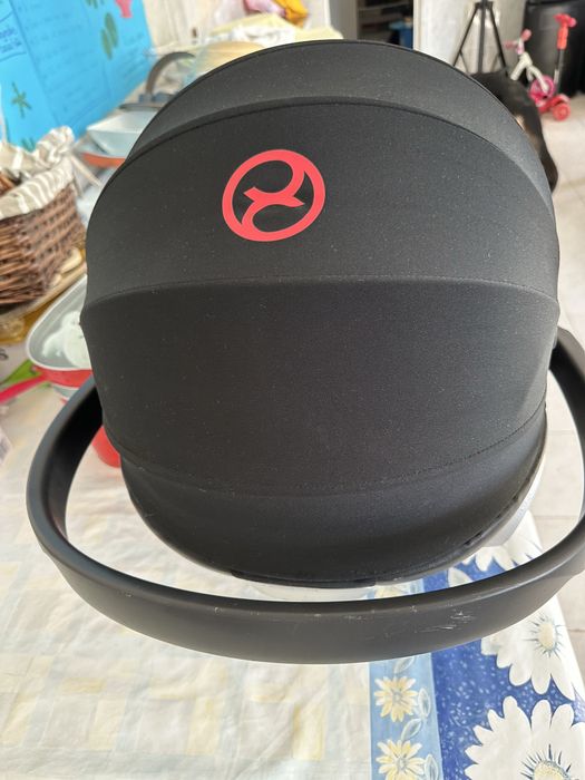 CYBEX Cloud Z i-Size Edição Ferrari