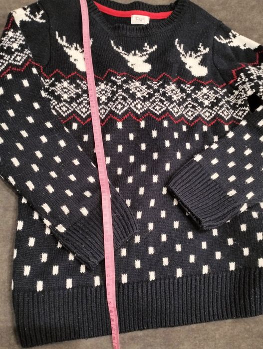 Sweterek świąteczny 122/128 Boże Narodzenie