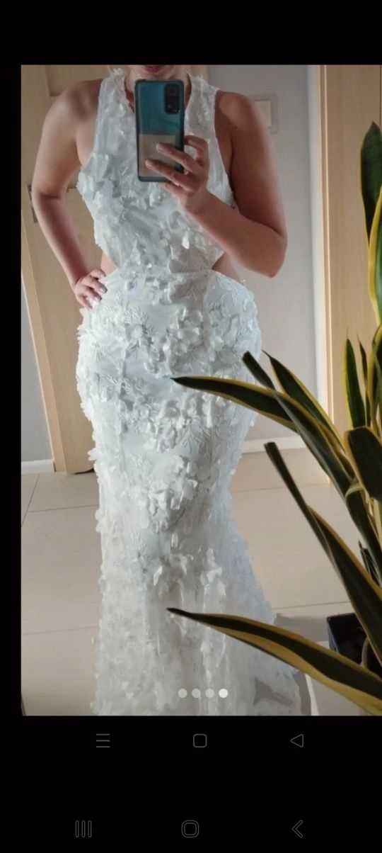 Suknia ślubna biała maxi aplikacje 3d