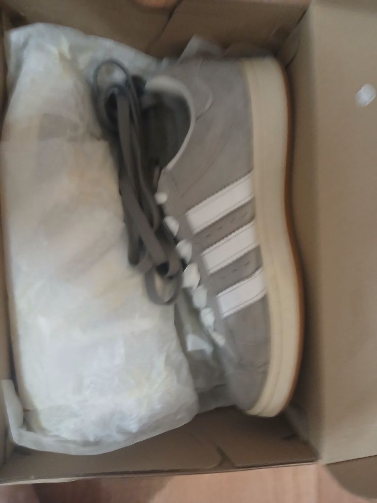 Adidas campus 00s em ótimo estado