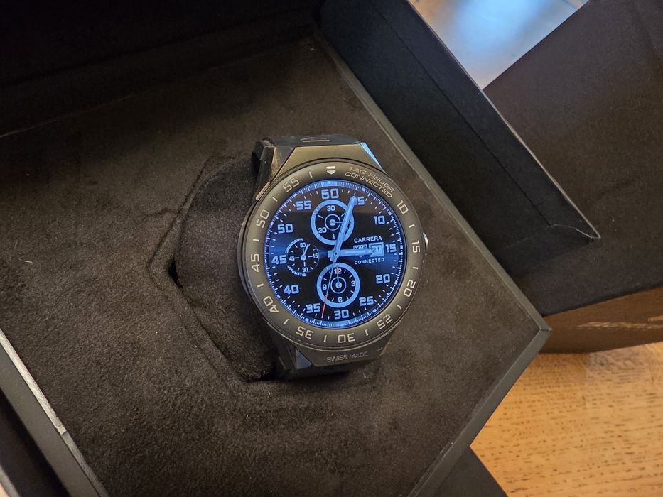 TAG HEUER Connected