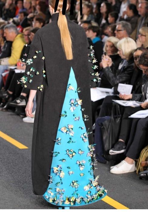 A V ROBERTSON sukienka czarna