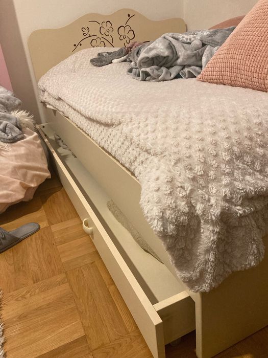 komplet "Orchidea" mebli dziecięcych firmy Meblik