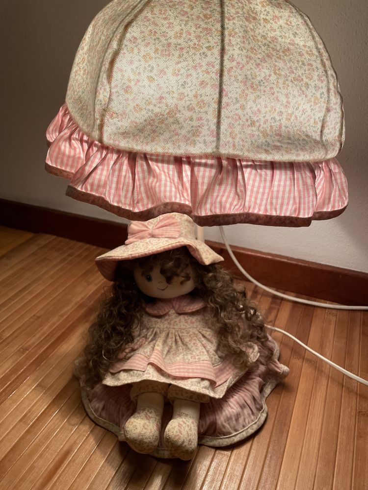 Lâmpada de menina
