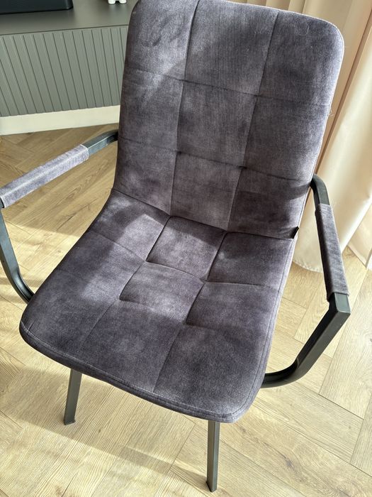 Stół do jadalni i krzesła