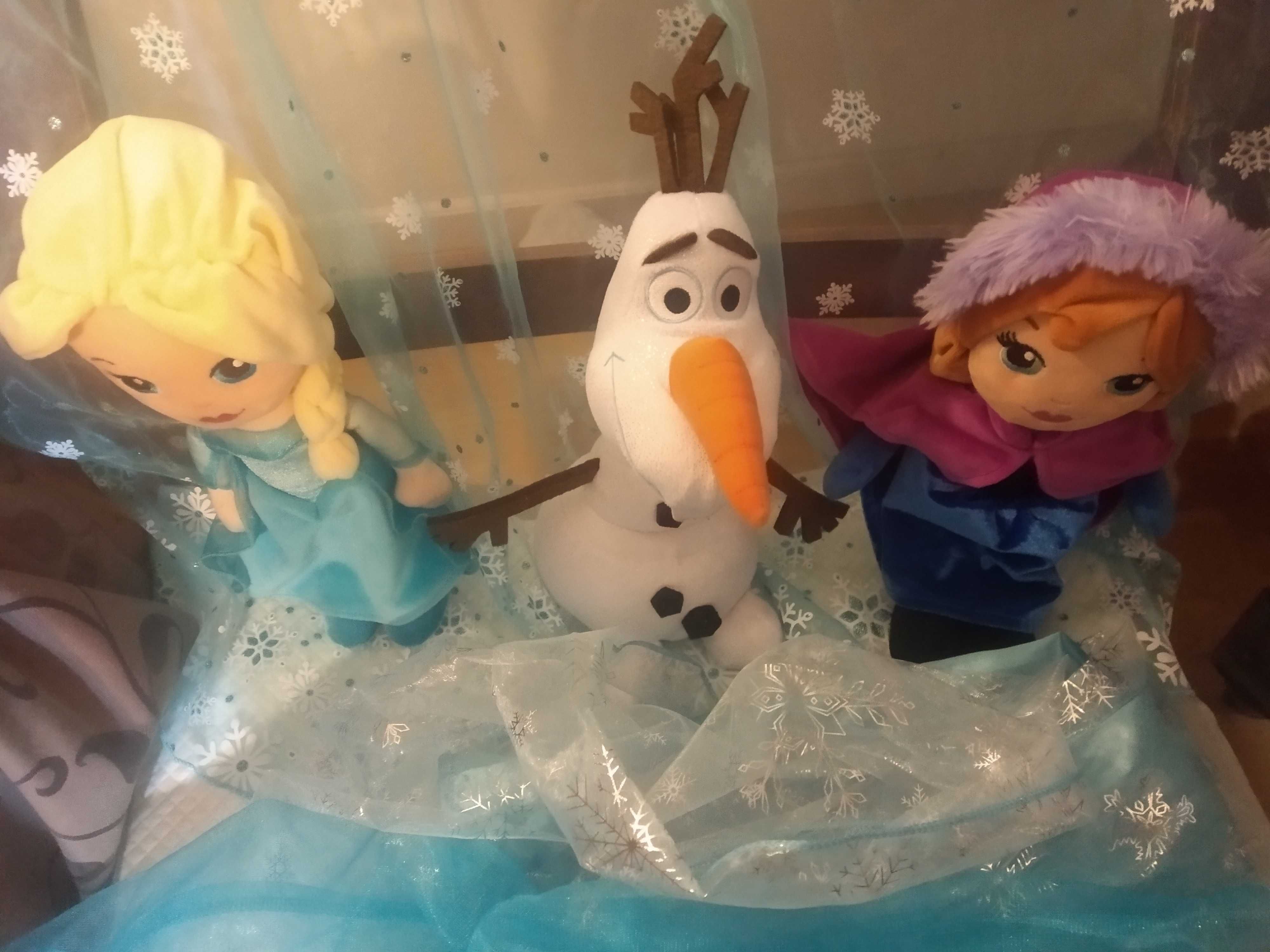 Coleção Frozen 3 Peluches Olaf, Elsa, Anna Ty, e vestido, como novos