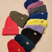 Kolorowe czapki handmade