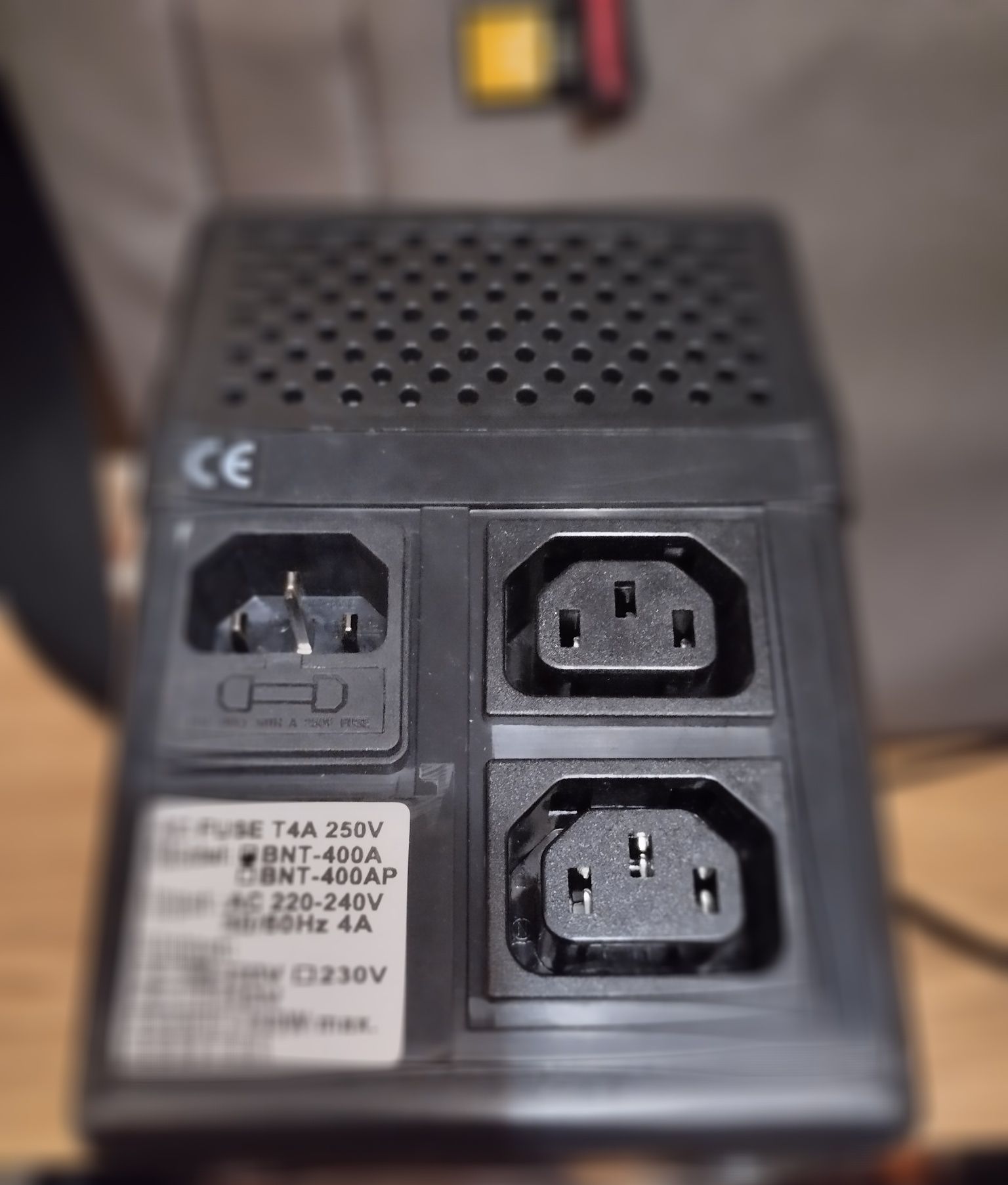 Упс ,безперебійник Powercom