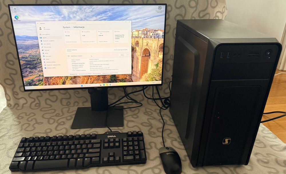 Komputer gamingowy Intel Core i3 8350K 4-rdzeniowy 8GB RAM, monitor