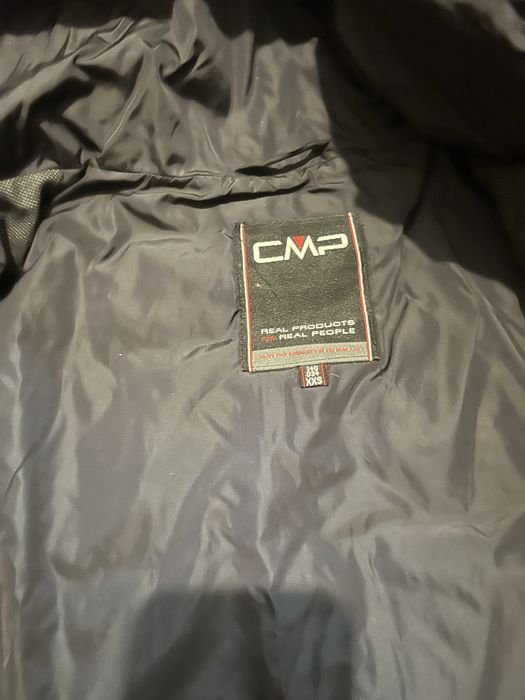 Тепла куртка  спортивна