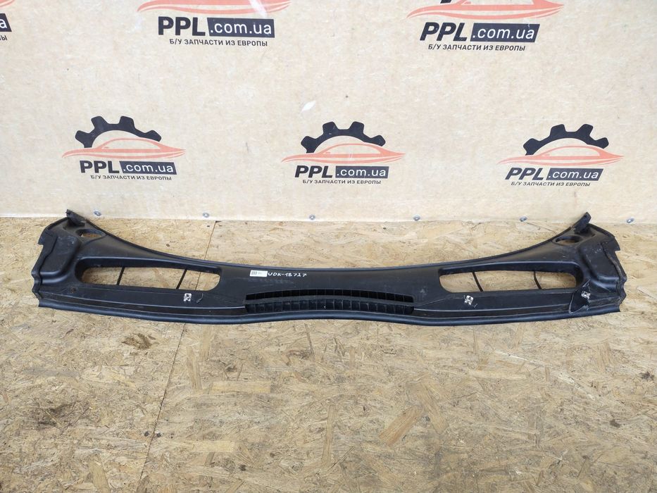 Ford Transit Tourneo Connect Mk2 13-21 Жабо пластик под лобовое стекло