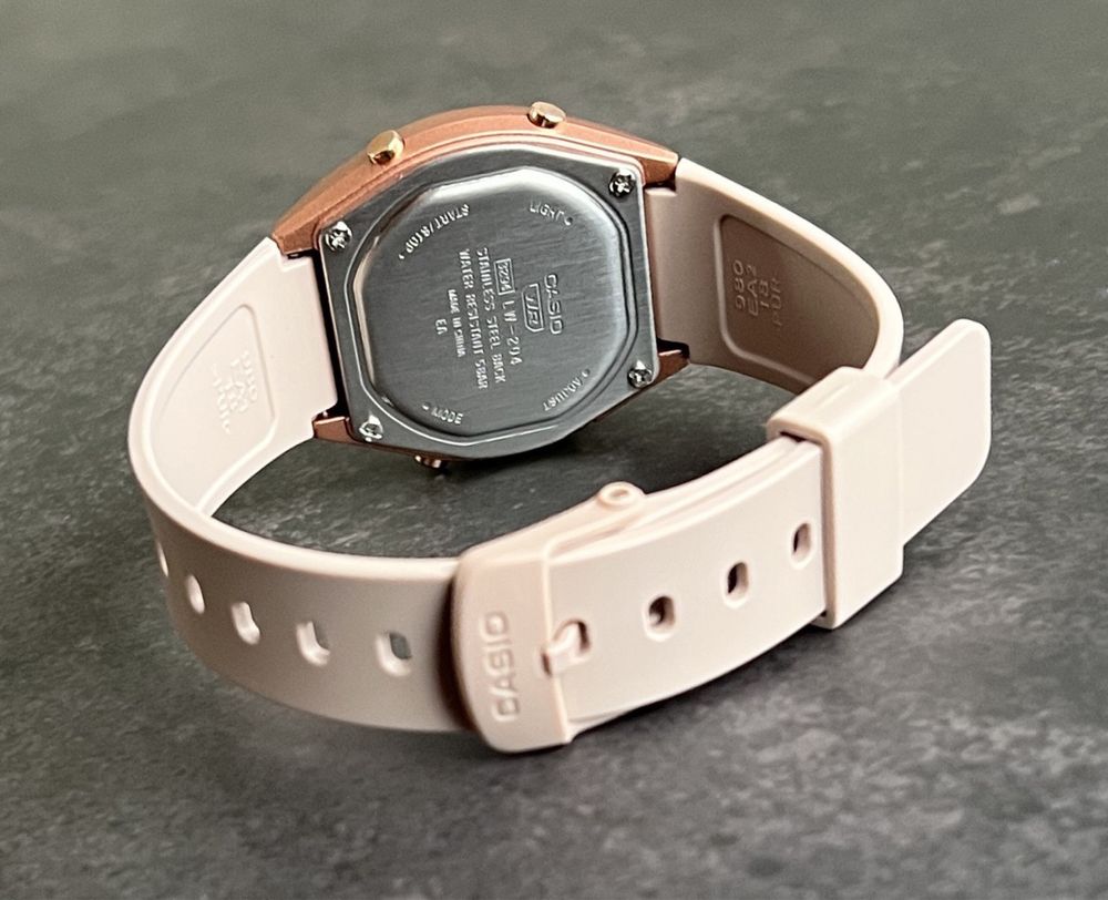 Наручний жіночий годинник Casio LW-204-4A новий оригінал розове золото