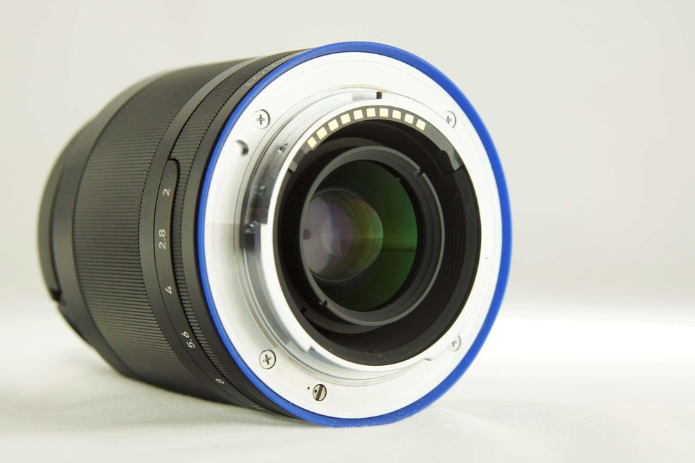 Obiektyw CARL ZEISS Loxia Biogon 35mm f/2 Japan 2/35 do Sony E + UV HD