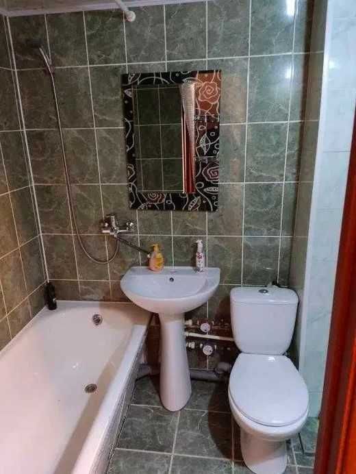 Подобова оренда 1к квартири поруч з метро Васильківська