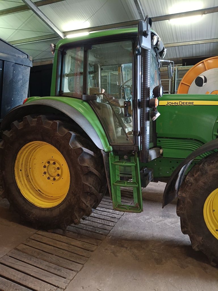 John Deere 6830 premium