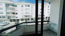 Sintra - Lourel, apartamento T2 com varanda