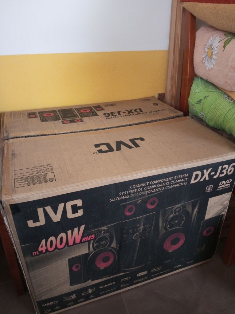 Продам новый музыкальный центр JVC DX-J36