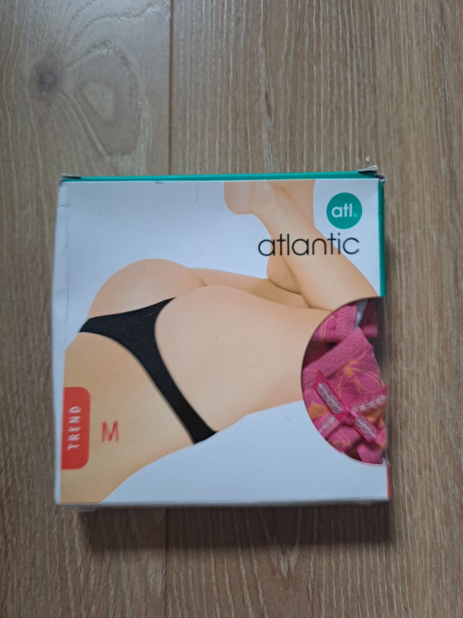 2+1 Stringi damskie Atlantic, rozmiar M, 2PACK