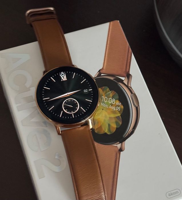 Продам смарт-годинник Samsung Galaxy Watch Годинник Samsung Active 2
