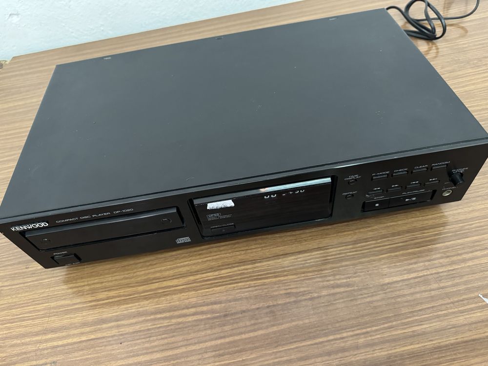 Odtwarzacz CD KENWOOD DP-1020