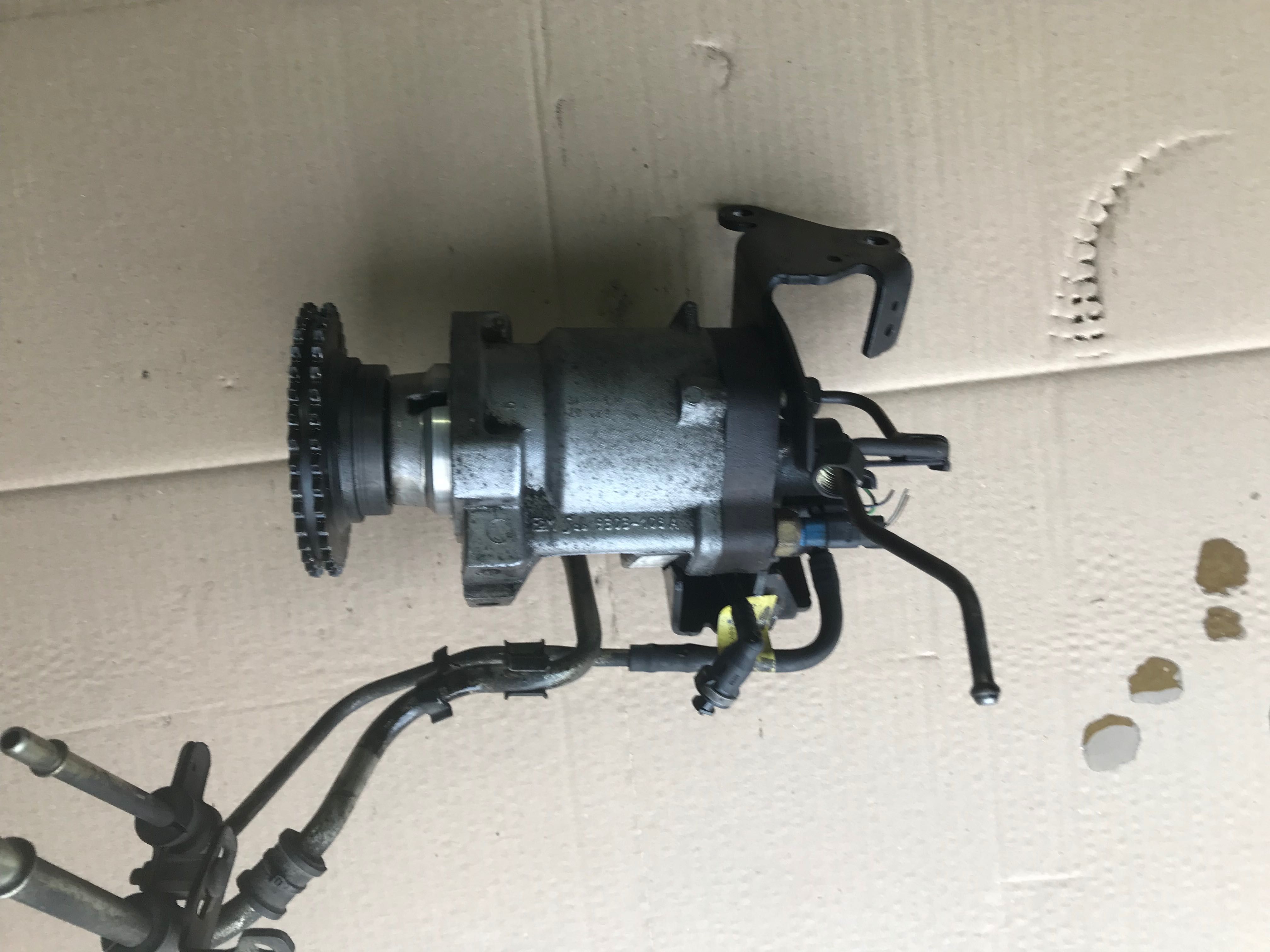 Pompa wtryskowa Ford Transit Jaguar X-type 2.0,R9044Z130A DELPHI