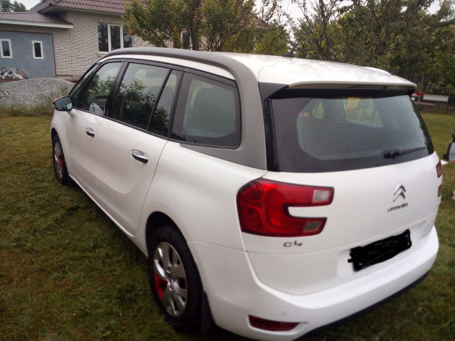 Продам Citroen Grand C4 Picasso, 2015 года