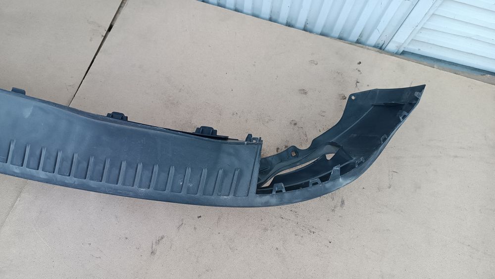 Vendo parachoque de trás Renault Scenic ano 2008/13