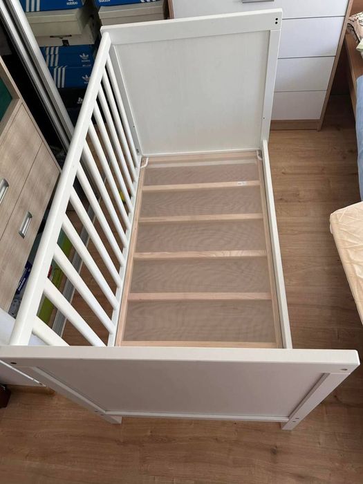 Łóżeczko IKEA dla niemowlaka