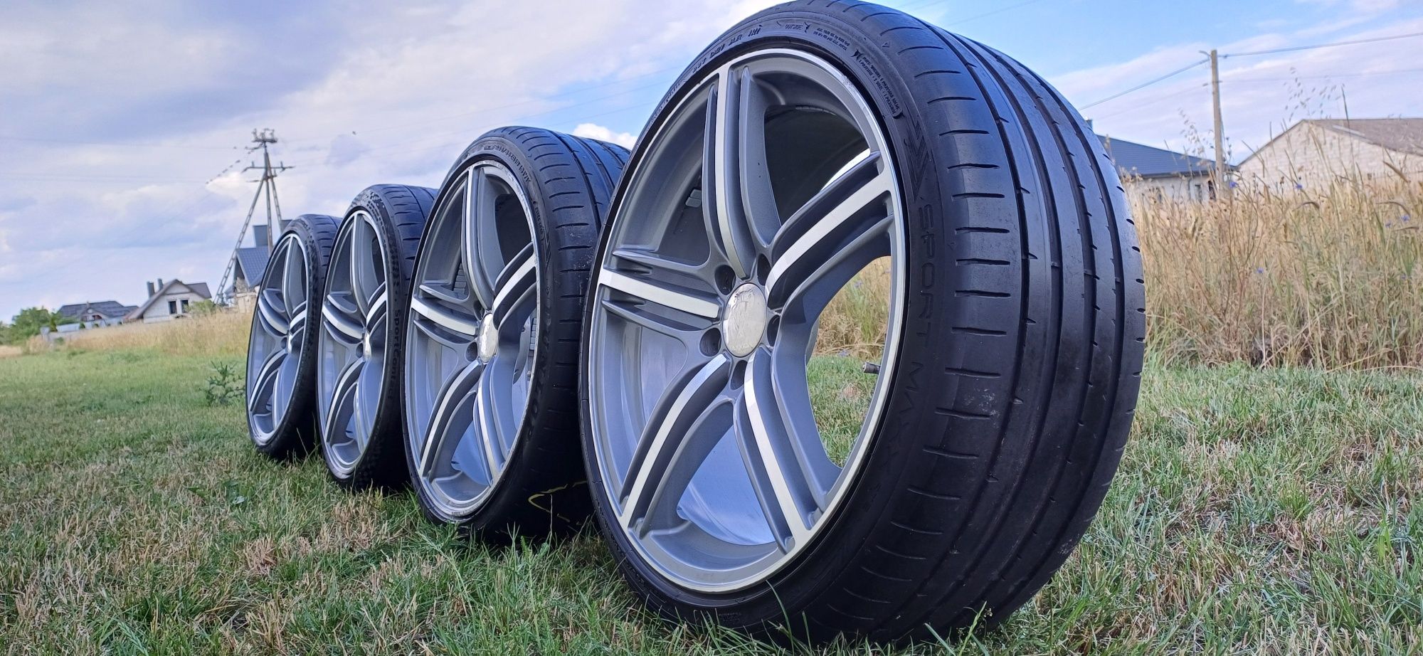 19 calowe felgi aluminiowe z oponami letnimi