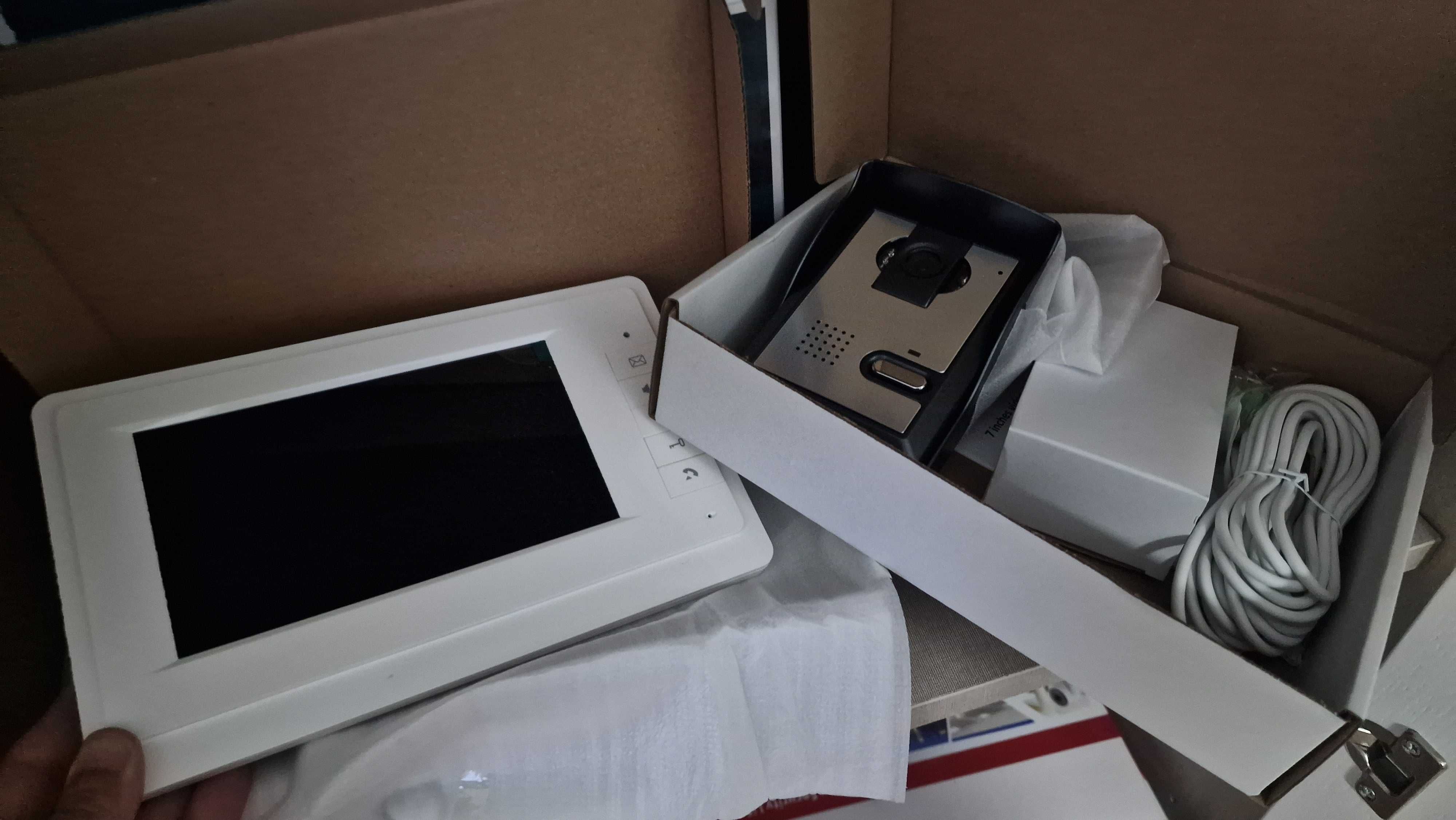 Video Porteiro 7" LCD com Mãos-Livres e Instalação Fácil