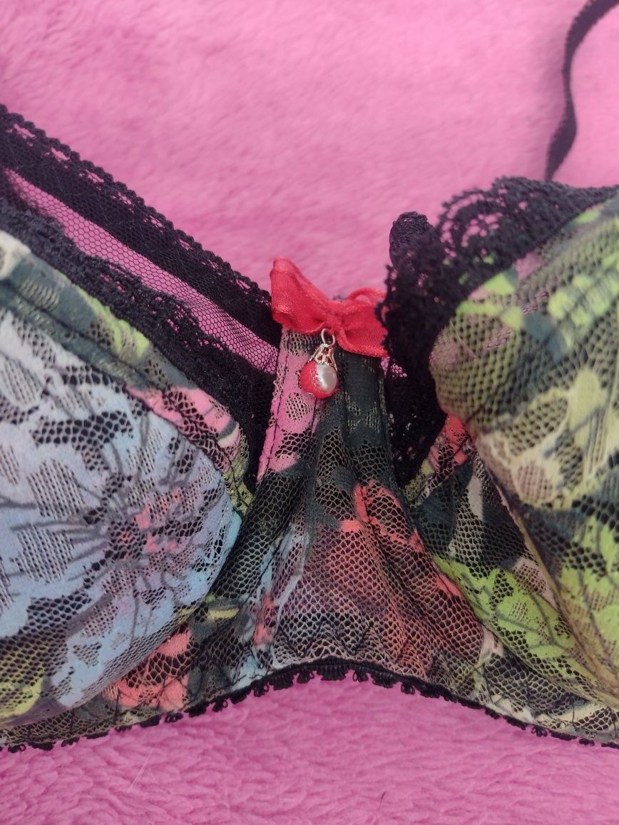 Biustonosz semi soft AVA roz. 75 D