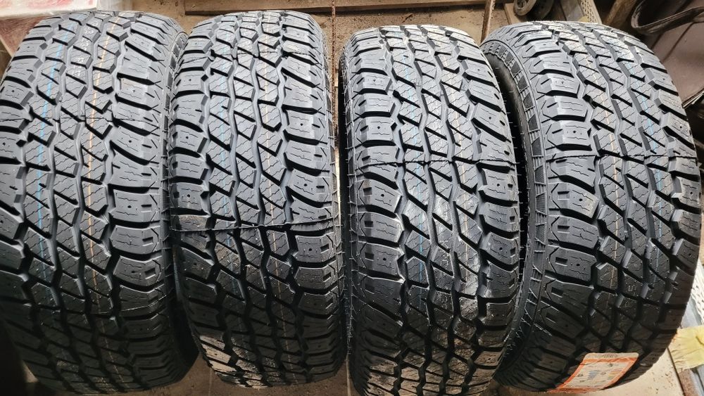 Шина Tracmax X-privilo AT08 265/65 R17  112T
