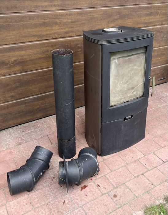 Piec wolnostojący Falun II aqua 8KW z płaszczem wodnym kominek