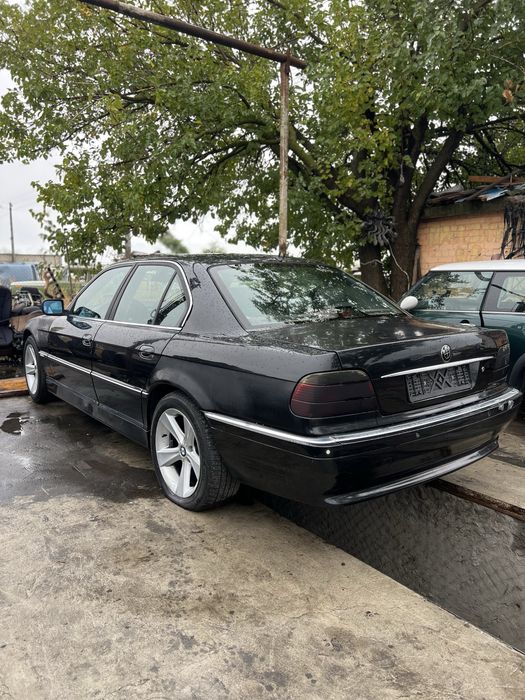 Разбор Bmw E38 Рестайлинг 728i
