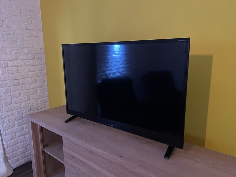 Telewizor SHARP 48 Cali, LCD